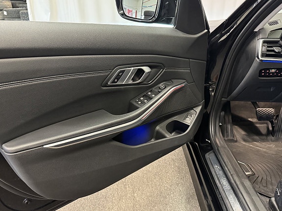 BMW 320d 5 of 23