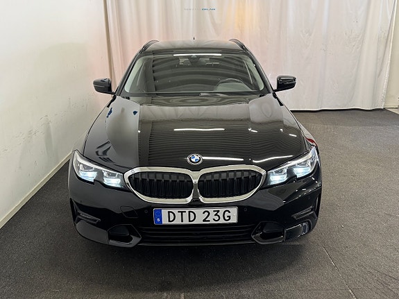 BMW 320d 20 of 23