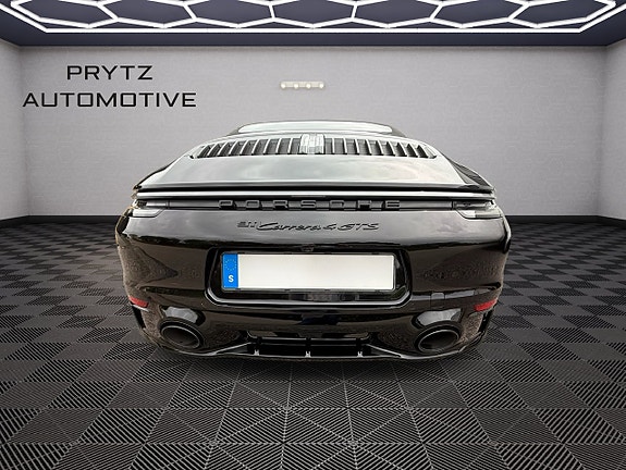Porsche 992 5 of 8