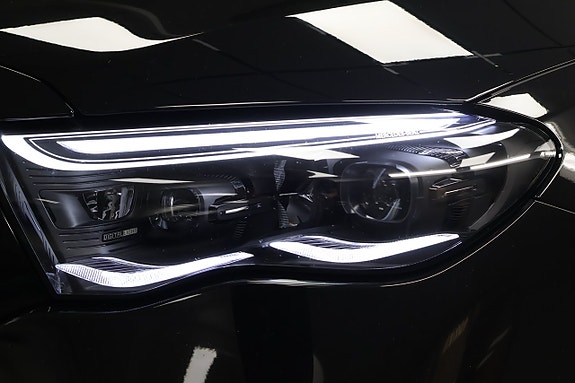Mercedes-Benz E300 de 8 of 26