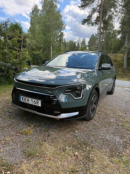 Kia Niro 2 of 21