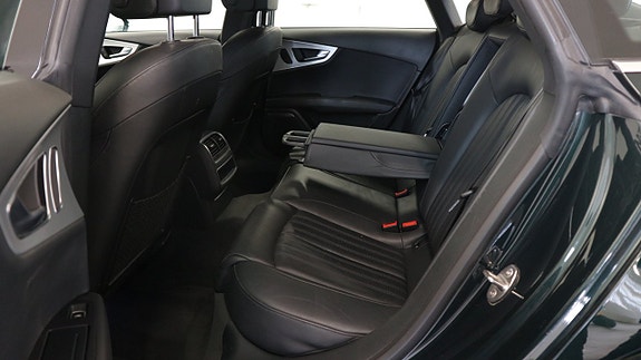 Audi A7 8 of 29