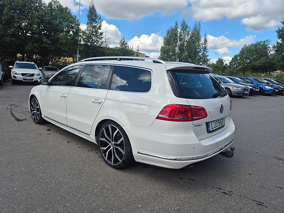 Volkswagen Passat 7 of 21