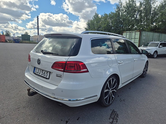 Volkswagen Passat 8 of 21