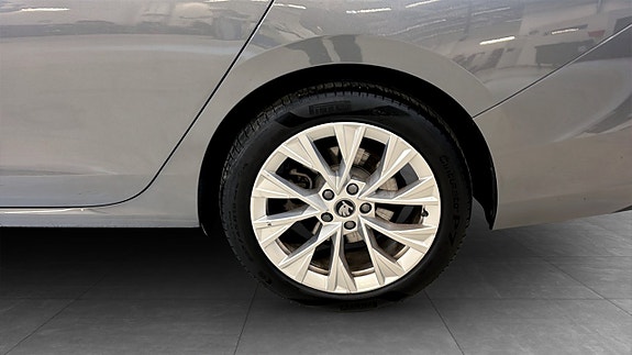 Skoda Superb 6 of 23