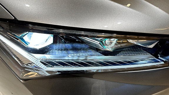 Skoda Superb 16 of 23