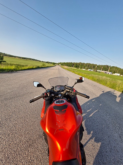 Kawasaki Ninja ER-6F 4 of 6