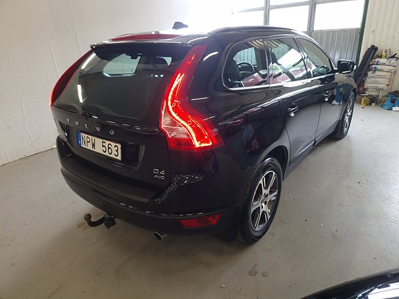 Volvo XC60 4 of 15