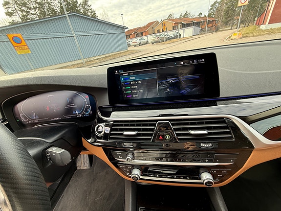 BMW 530e 10 of 14