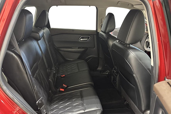 Nissan X-Trail 9 of 19