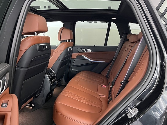 BMW X5 13 of 17