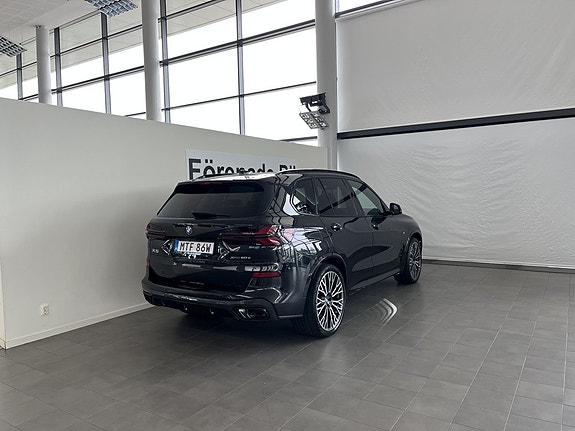 BMW X5 15 of 17