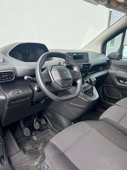 Peugeot Partner 5 of 19