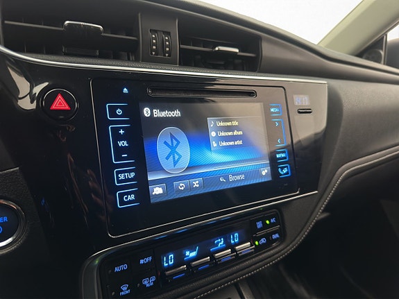 Toyota Auris 17 of 27