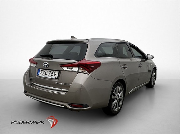 Toyota Auris 5 of 27