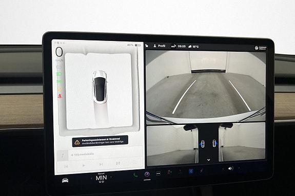 Tesla Model 3 13 of 28