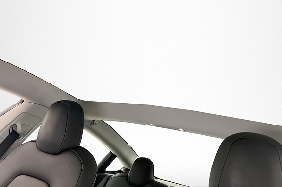 Tesla Model 3 10 of 28