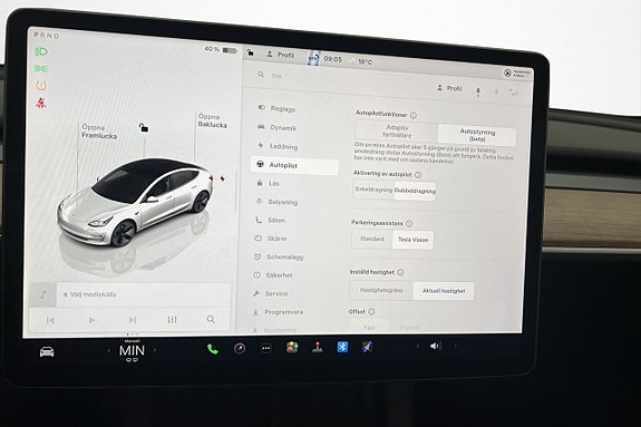 Tesla Model 3 15 of 28