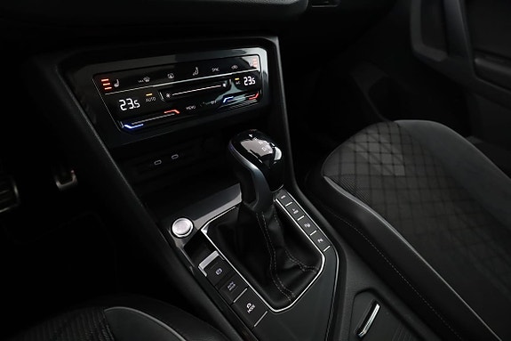 Volkswagen Tiguan 25 of 30