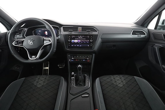 Volkswagen Tiguan 13 of 30