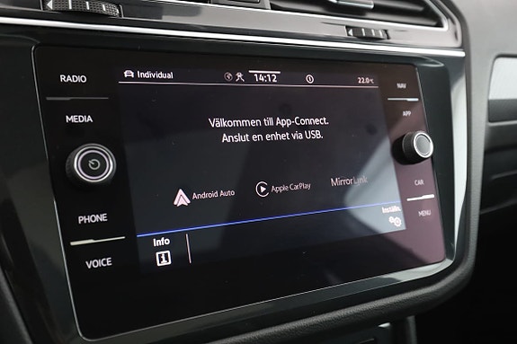 Volkswagen Tiguan 23 of 30