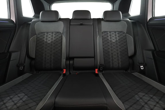 Volkswagen Tiguan 16 of 30