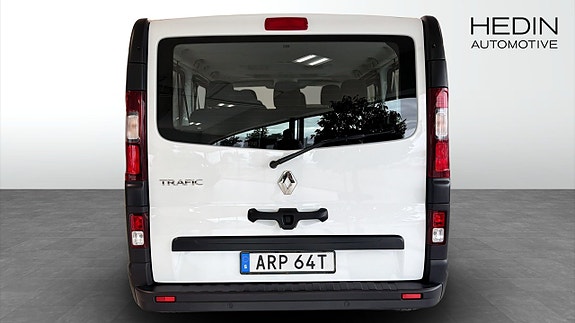 Renault Trafic 7 of 9