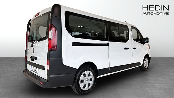 Renault Trafic 2 of 9