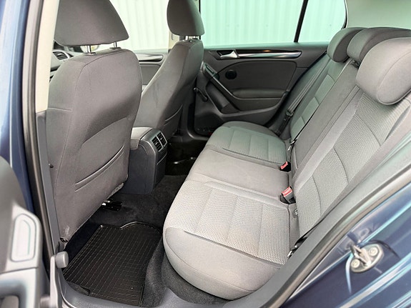 Volkswagen Golf VI 6 of 11