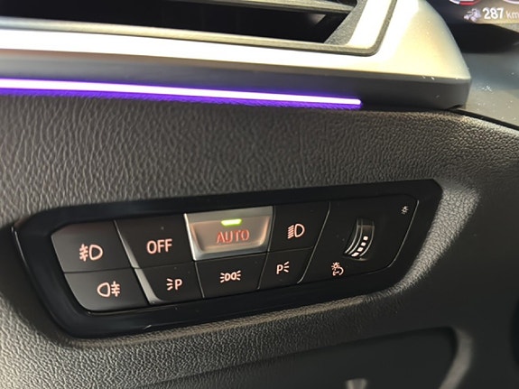 BMW 330e 18 of 20