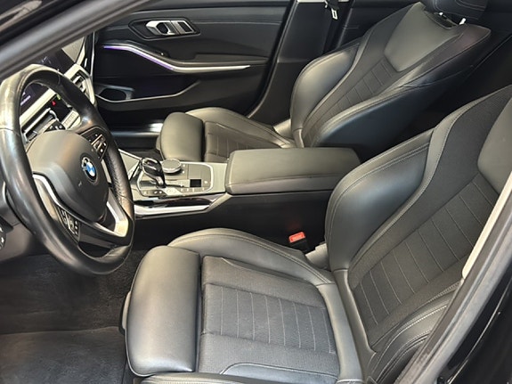 BMW 330e 8 of 20