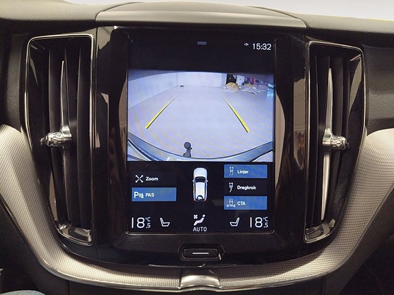 Volvo XC60 18 of 23