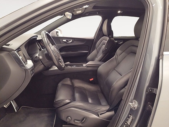Volvo XC60 9 of 23