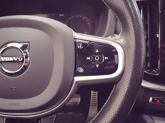 Volvo XC60 23 of 23