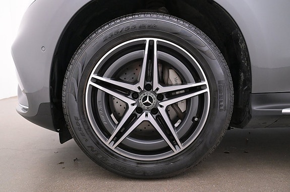 Mercedes-Benz EQC400 27 of 27