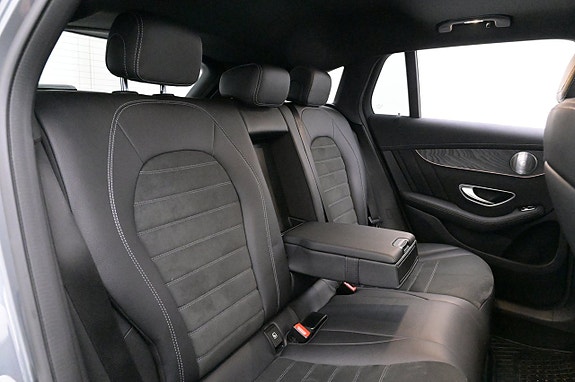 Mercedes-Benz EQC400 22 of 27
