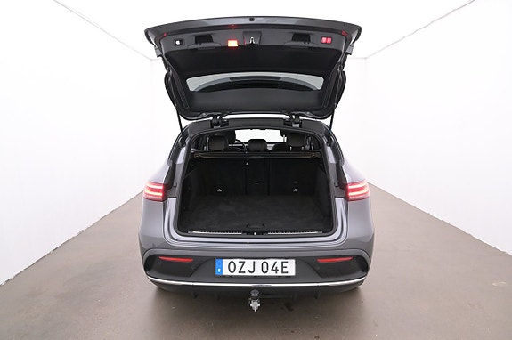 Mercedes-Benz EQC400 23 of 27