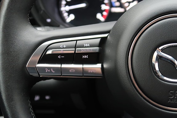 Mazda CX-30 9 of 24