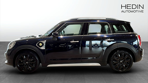 MINI Countryman SE 6 of 9