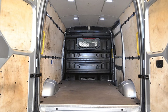 Volkswagen Crafter 35 6 of 14