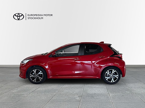 Toyota Yaris 4 of 17