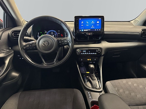 Toyota Yaris 9 of 17