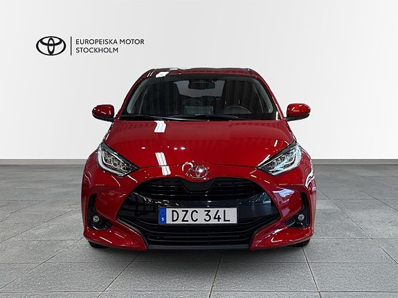 Toyota Yaris 6 of 17