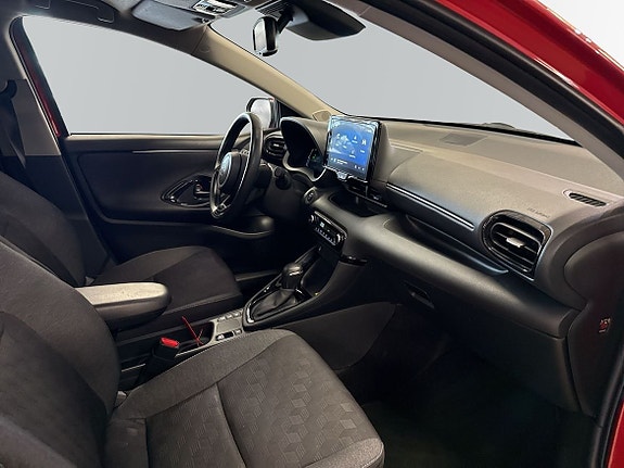 Toyota Yaris 7 of 17