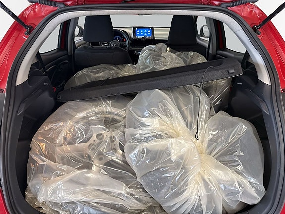 Toyota Yaris 11 of 17