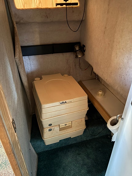Fynd Bayliner 2255 sunbridge med en EZ loader boggi trailer 23 of 26