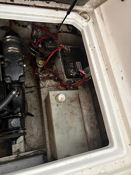 Fynd Bayliner 2255 sunbridge med en EZ loader boggi trailer 26 of 26