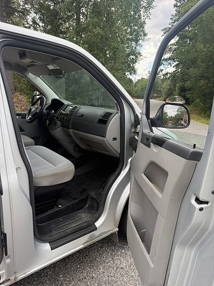 Volkswagen Transporter 7 of 10