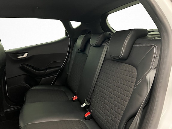 Ford Fiesta 18 of 30