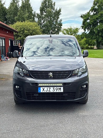 Peugeot Partner 2 of 7